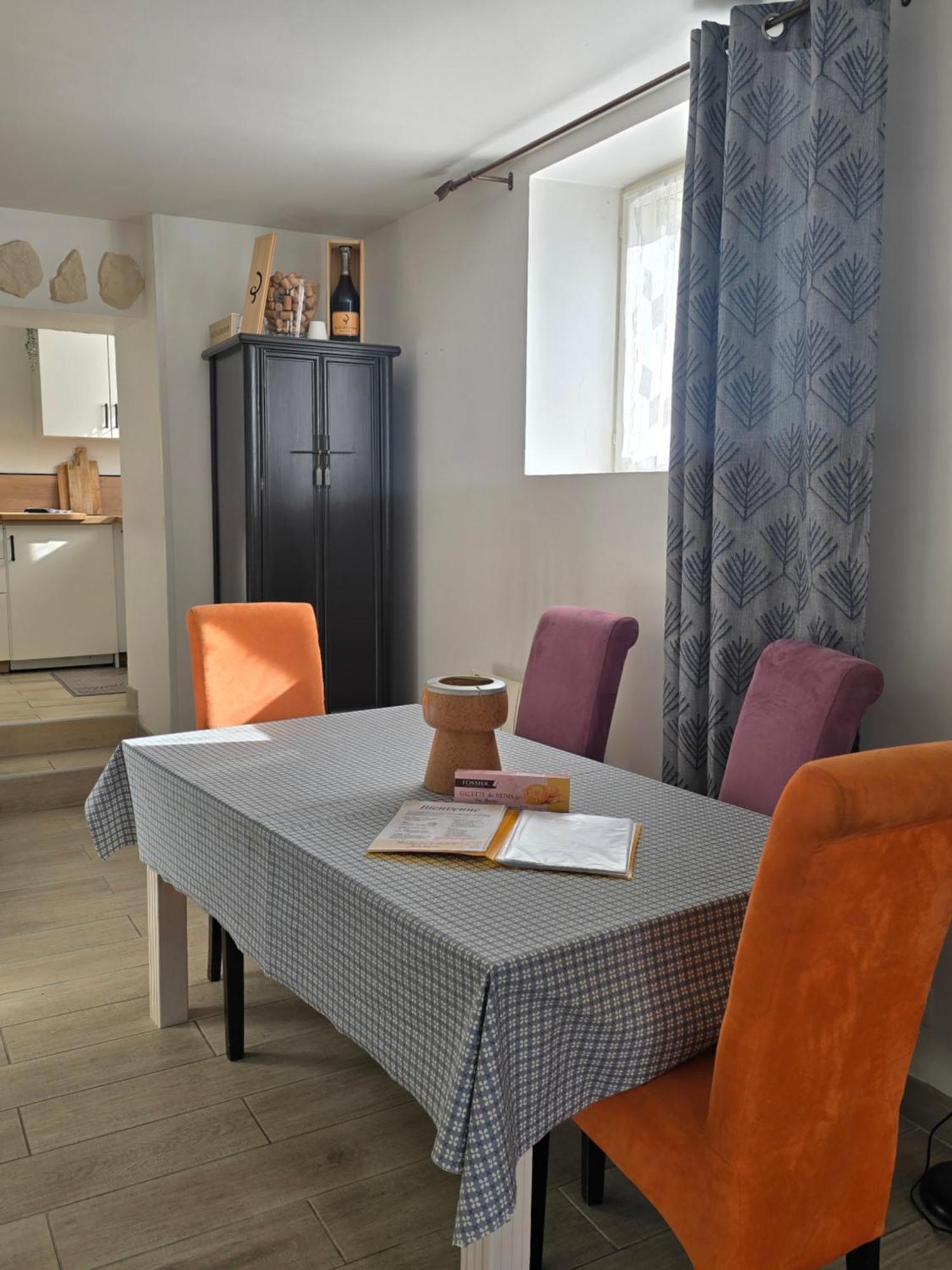 Enjoy En Champagne Maison Calme Au Milieu Du Vignoble Avec Parking Gratuit Dormans Exterior foto